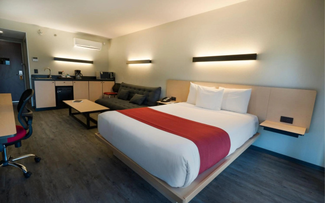 City Express by Marriott Santiago Aeropuerto Chile - Image 3