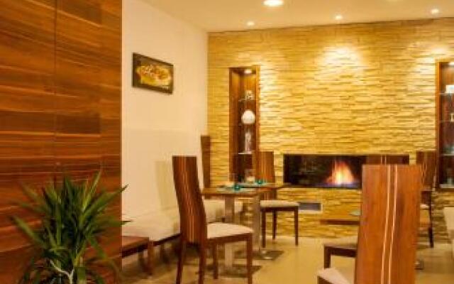 Pension Romantica