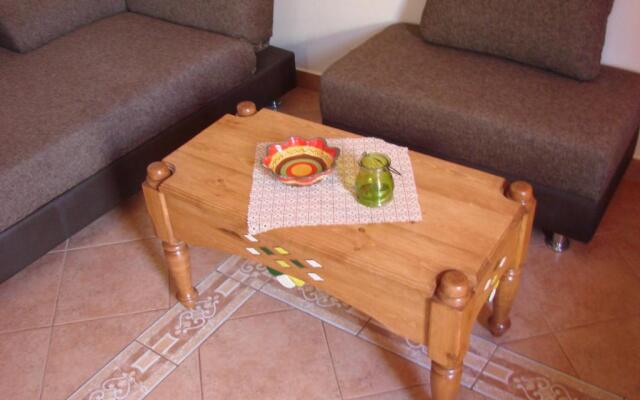 AnnaDes Apartments & Studio Chios
