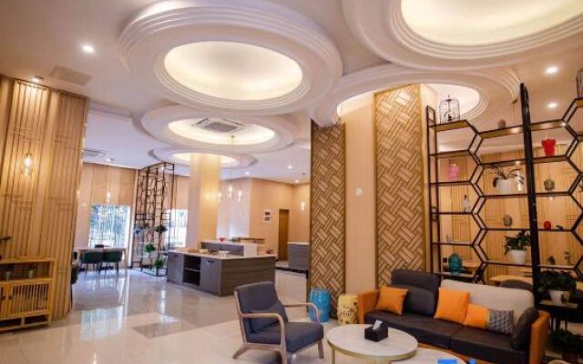 Yue Hai Jing Cheng Bo Yue Hotel