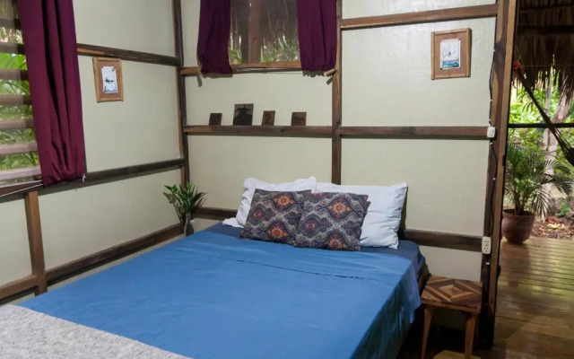 Hostel Clandestino Maderas