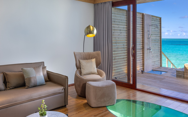NOOE Maldives Kunaavashi Hotel