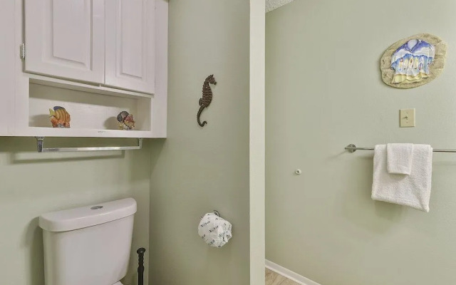 Acapulco Breeze by RedAwning