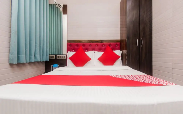 OYO 7481 Hotel Plaza