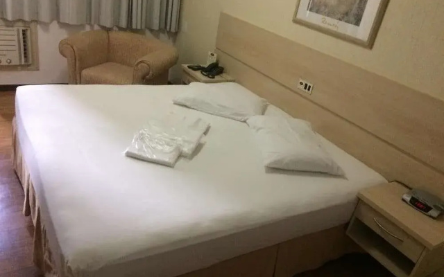 Interplaza Hotel