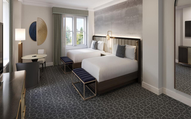 Fairmont Hotel Macdonald