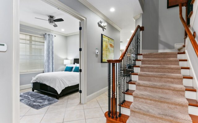 Rvh_374r Golden 6 Bedroom Home