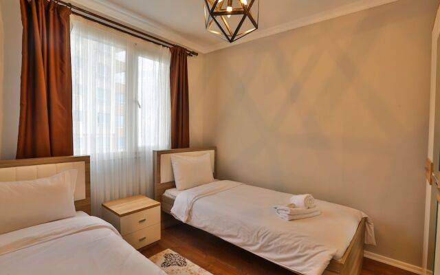 Royal Comfort Suites