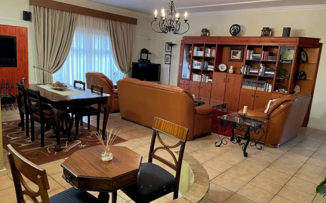 Canosas Home