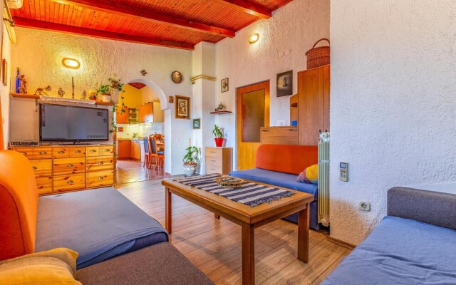 Amazing Home in Pula With Wifi and 2 Bedrooms
