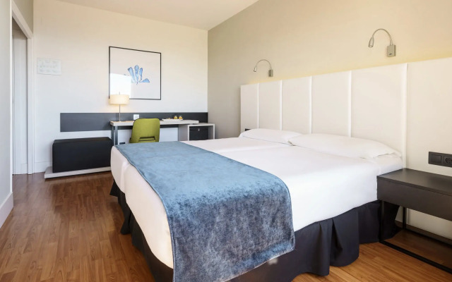 Hotel ILUNION Caleta Park