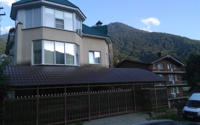 FreeDOM Guesthouse