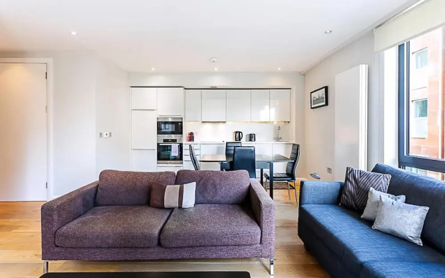 Wonderful Holborn Apartment
