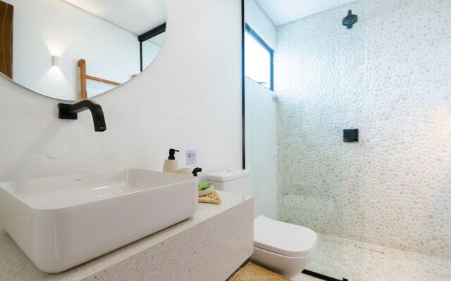 Mikiki Lifestyle Hotel