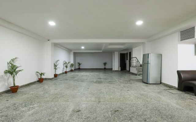 OYO 28606 Kavya Residency