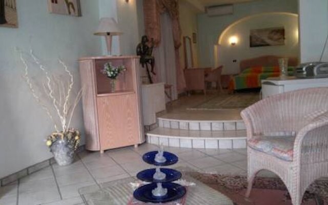 VV Holiday Villa