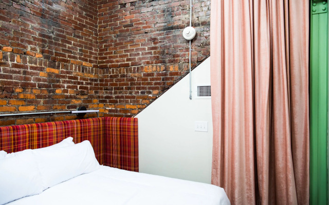 The Russell Nashville