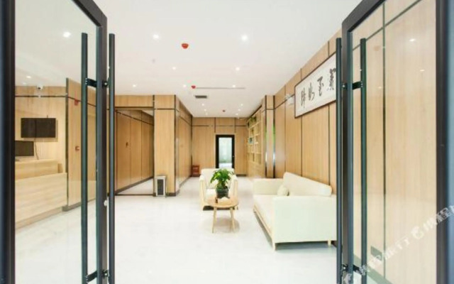 Rest Hotel(Shengyuan Street store in Xushui, Baoding)