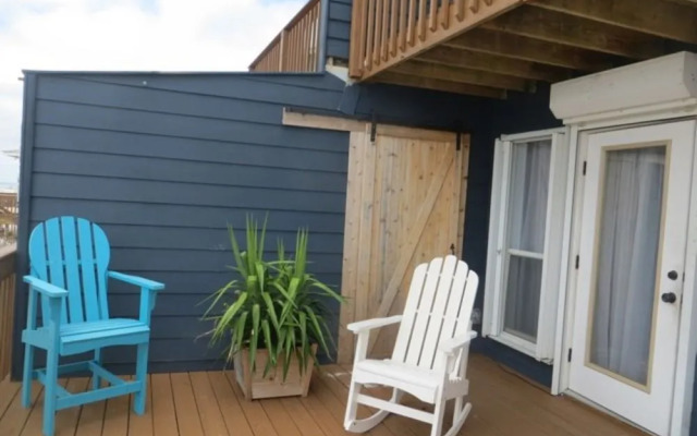 Comfort Breeze by RedAwning