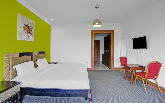 Townhouse 808 Royal Palms Shared Serviced Apartment by OYO Rooms