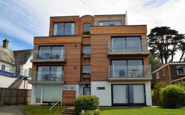 Seafront Quay West Apartments