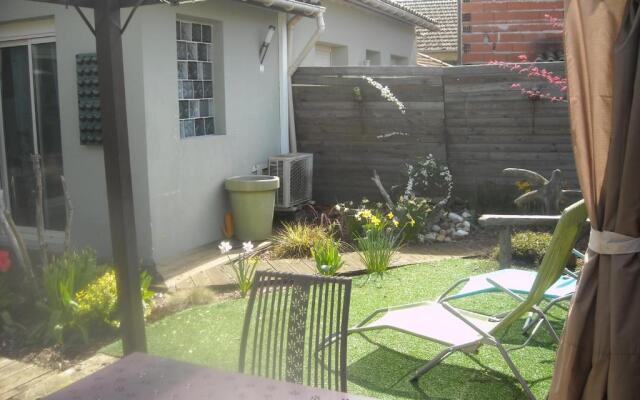 Plein Centre Gabarret Maison Avec Jardin