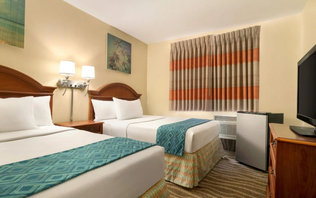 Plim Plaza Hotel