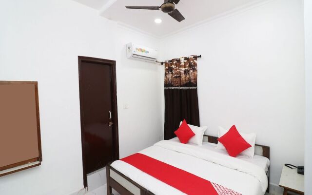 Oyo 23004 Hotel Sheraton Inn