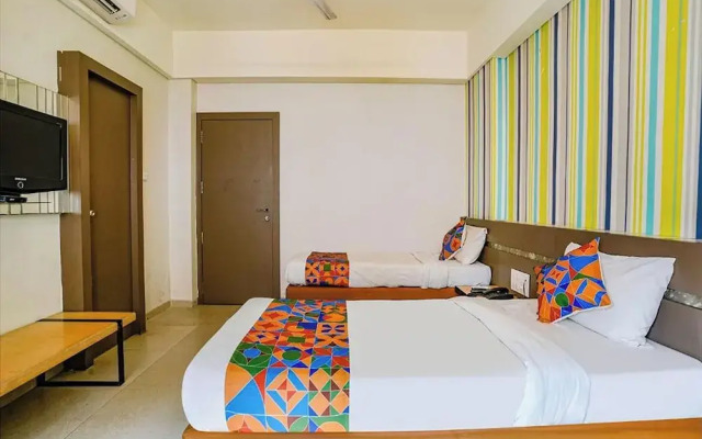 Hotel Gargi Deluxe