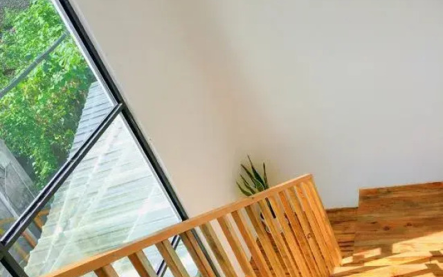 Onehouse Hostel