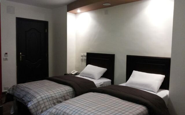 Mandarin Hotel