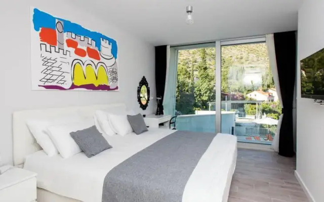 Villa Lux