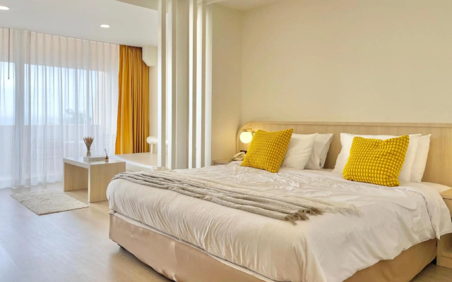 Bangsaen Villa Hotel – Guest Rooms – Chonburi