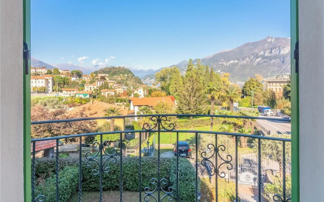 Green Rose by Wonderful Italy