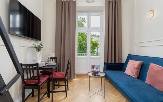 Krakow Old Town Apartment by Renters