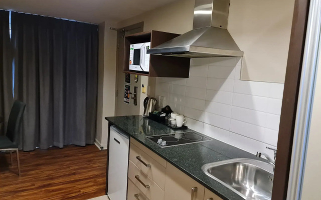 Auckland City Hotel