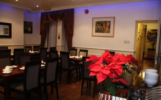 Kingsway Park Hotel at Park Avenue