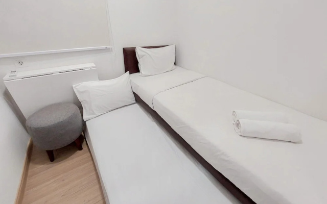 Nice and Elegant 2BR at Sky House BSD Apartment