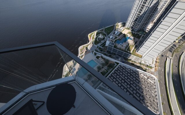 Comfortable 2BR Address Harbour Point