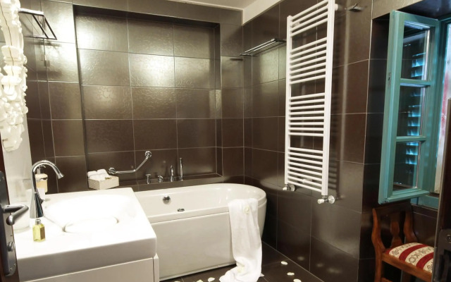 Vela Vrata Hotel
