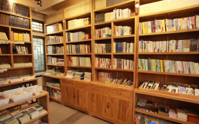 Shan Hai Guan Xianting Calligraphy Hotel（Ancient City Scenic Area)