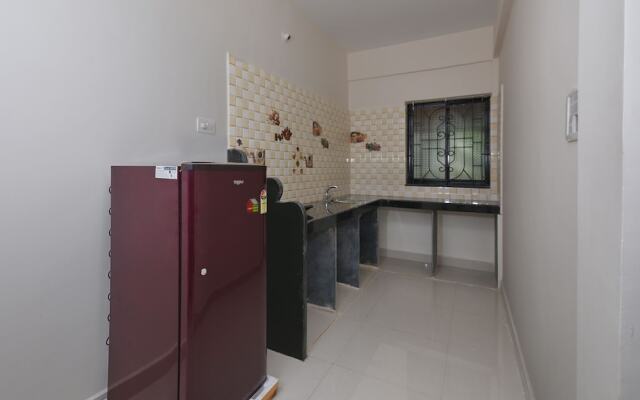 OYO 19828 Home Modern 2BHK Near Club Cubana