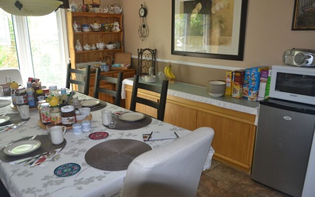 Creekside B&B and Guest Suite