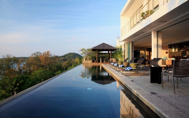 Bluesiam Villa