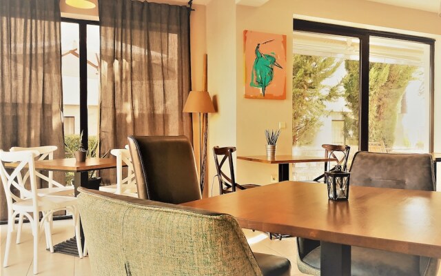 Charming 1 Bedroom Apartment for 2 Guests