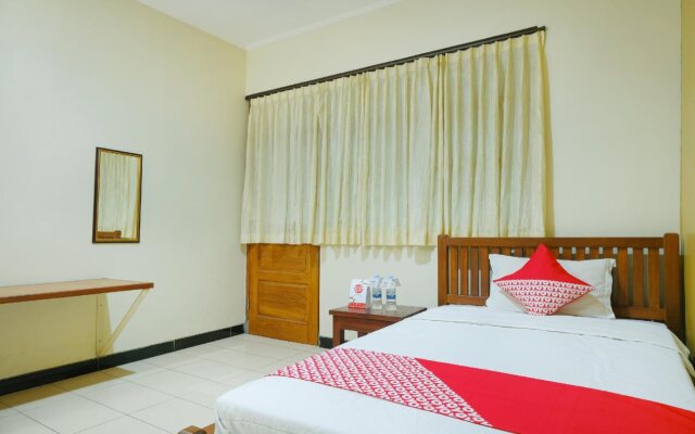 Nugraha Residence by OYO