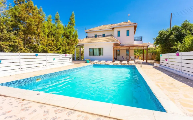 Villa Aristotle in Peyia