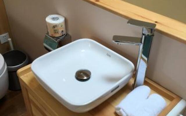 Hangzhou West Lake Shange Laolongjing Hotel