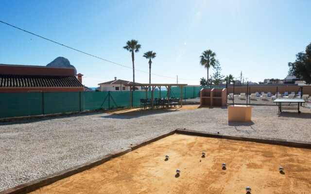 Villa - 12 Bedrooms with Pool and WiFi - 104971