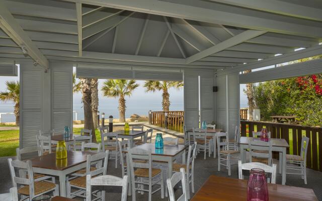 Aquamare Beach Hotel & Spa